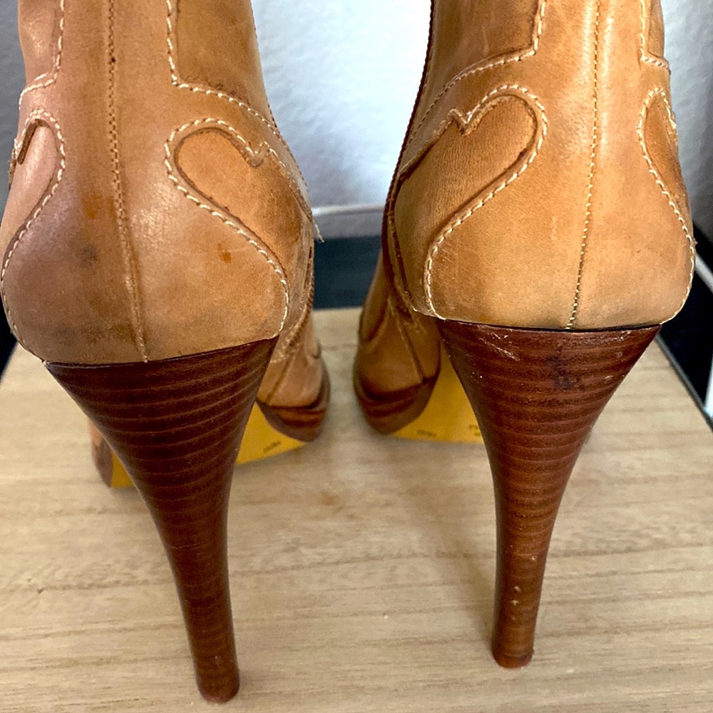 Women’s BCBGeneration Wartol Open-Toed Heel Bootie - Picture 3 of 7